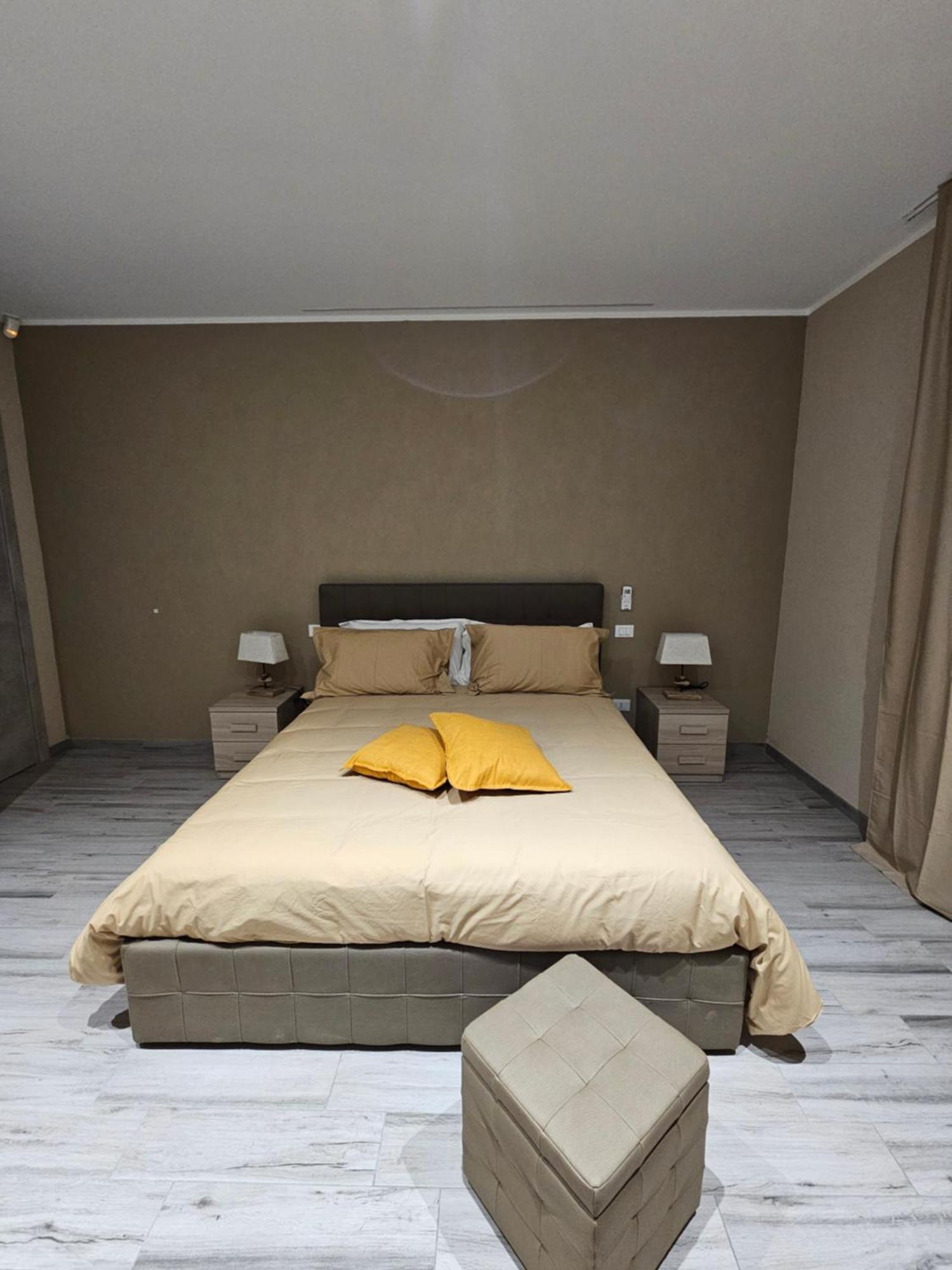 Cava Del Sol Villa เอากุสตา ภายนอก รูปภาพ