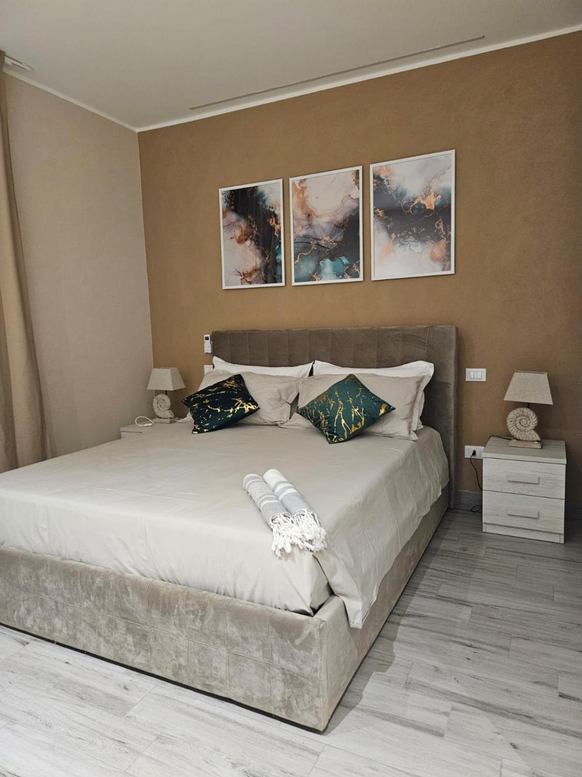 Cava Del Sol Villa เอากุสตา ภายนอก รูปภาพ